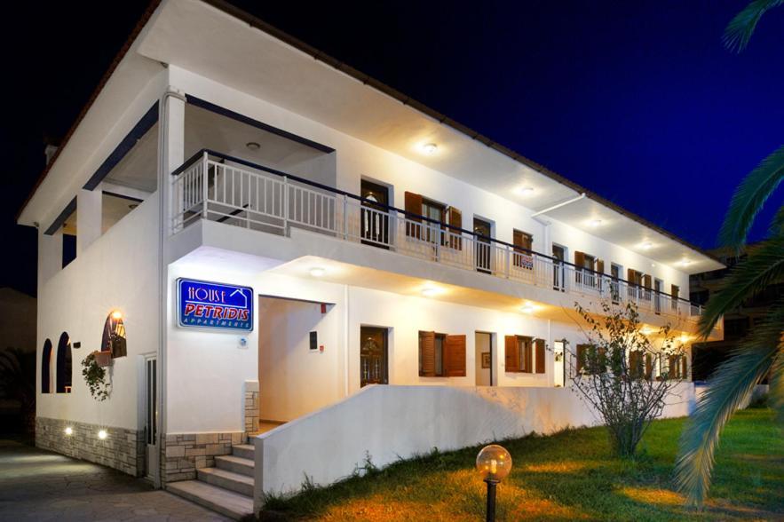 House Petridis Aparthotel Μεταμόρφωση Εξωτερικό φωτογραφία